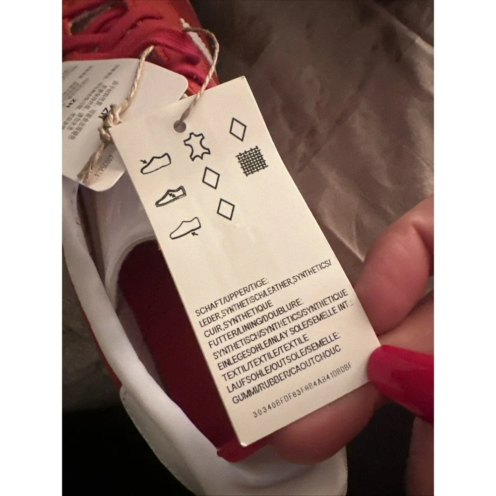 adidas gazelle red